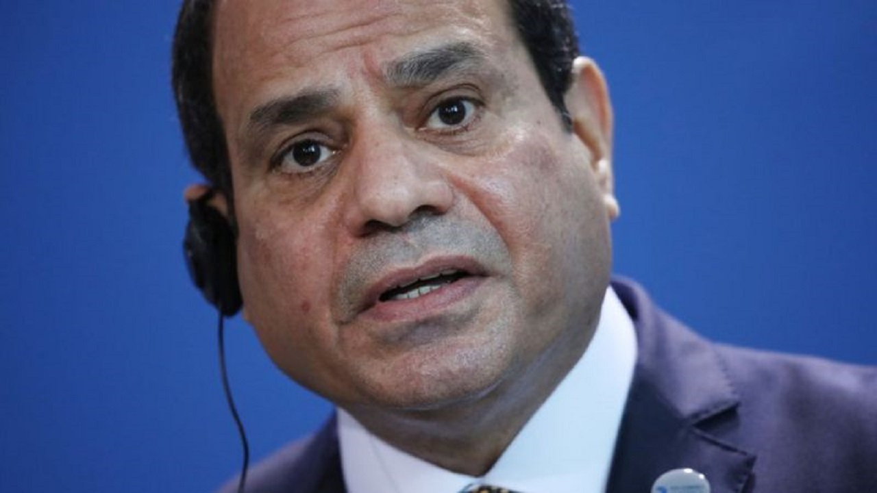الرئيس المصري يرد على أنباء بيع قناة السويس بـ&#8221;تريليون دولار&#8221;