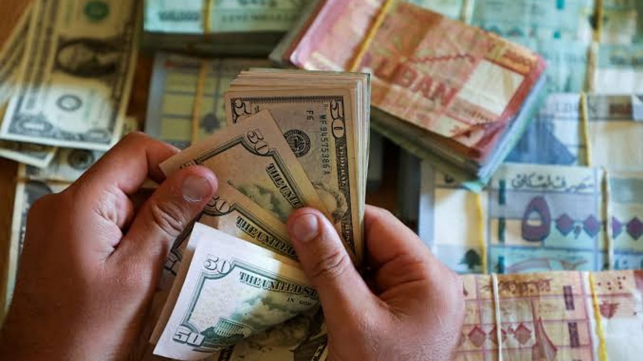 المركزي اللبناني يحدد سعر بيع الدولار عند 70 ألف ليرة