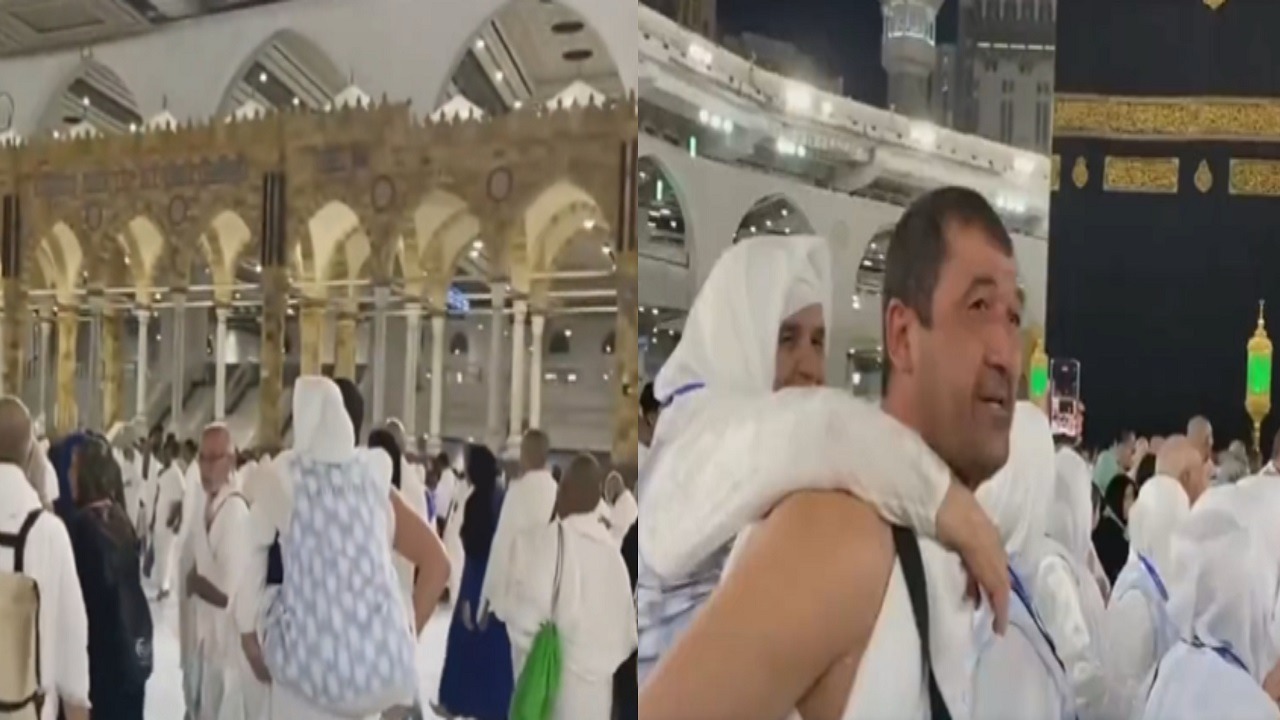 فيديو..رجل يطوف حاملاً والدته على ظهره في المسجد الحرام
