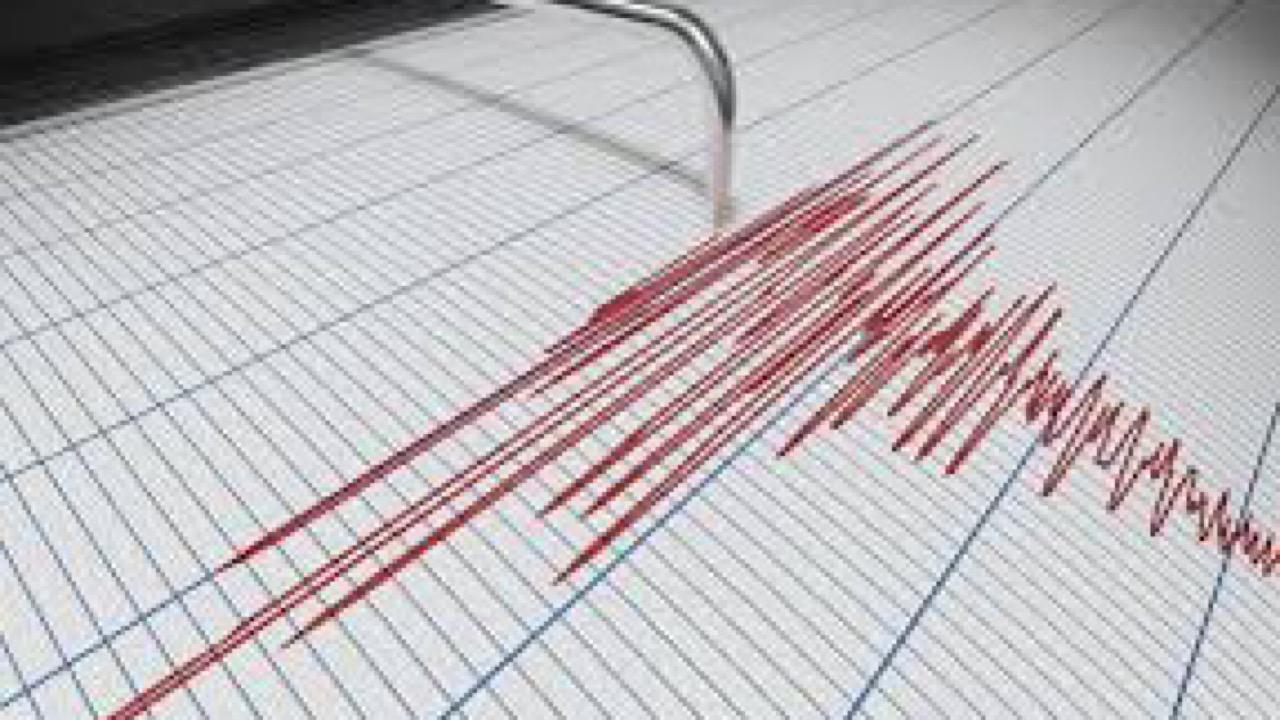 زلزال بقوة 5 درجات يضرب سواحل جزيرة تشي تشي جيما في اليابان