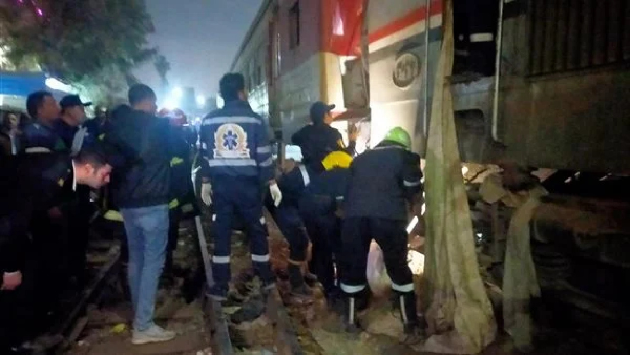 خروج قطار عن مساره في مصر وسقوط وفيات ومصابين