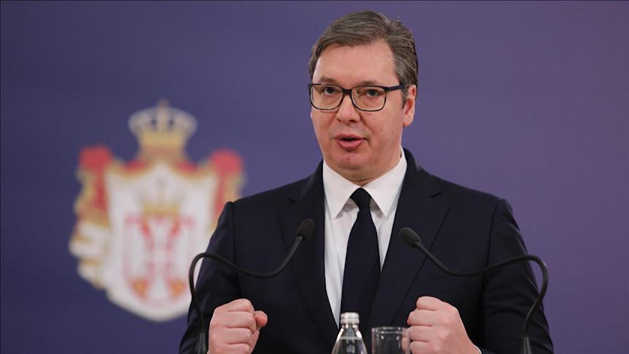 “الرئيس الصربي” ينفي حقيقة الأنباء المتداولة بشأن توريد بلاده الأسلحة الصربية لأوكرانيا