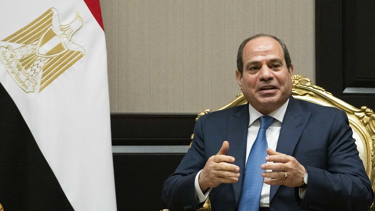 الرئيس المصري: أزمة الدولار ستصبح تاريخاً