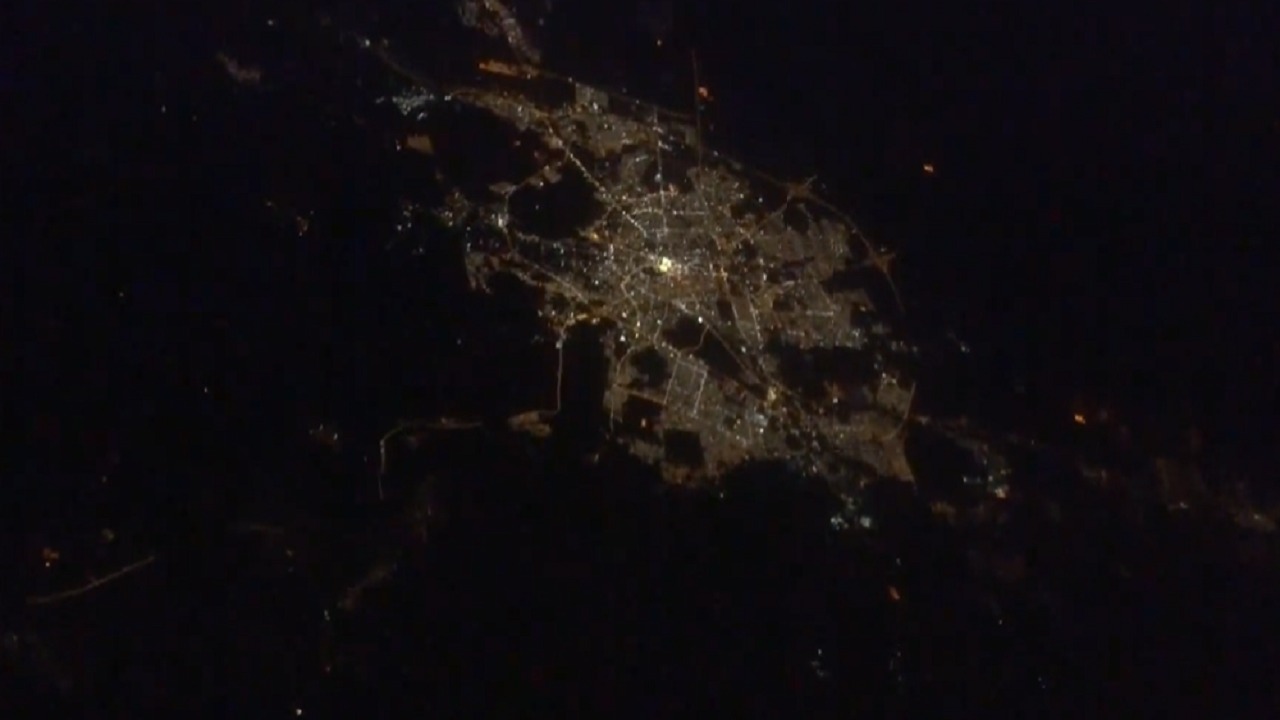 شاهد  .. رصد مكة وجدة والمدينة من محطة الفضاء الدولية