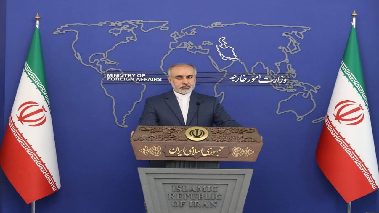 إيران توجه الشكر لقيادة المملكة بعد إجلاء 65 شخصًا من رعاياها