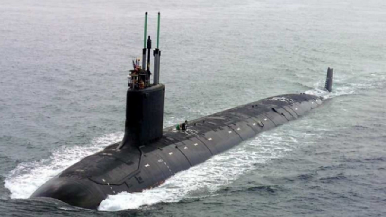 البحرية الأمريكية تعلن إرسال “غواصة نووية” للشرق الأوسط