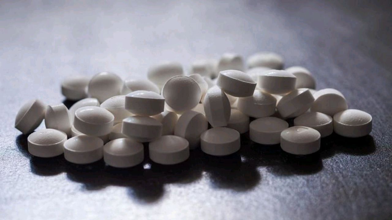 ضبط شخص لترويج أقراص الإمفيتامين المخدر في جدة