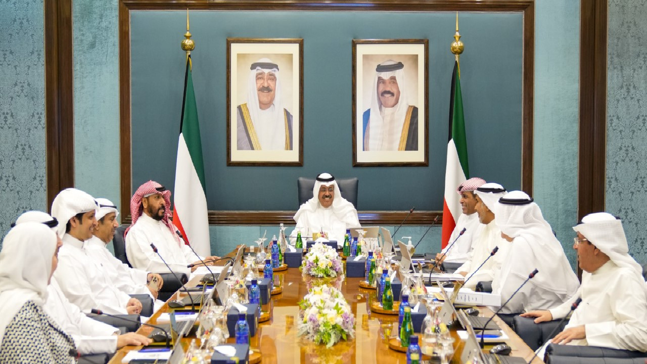 “الوزراء الكويتي” يوافق على مشروع مرسوم بحل مجلس الأمة