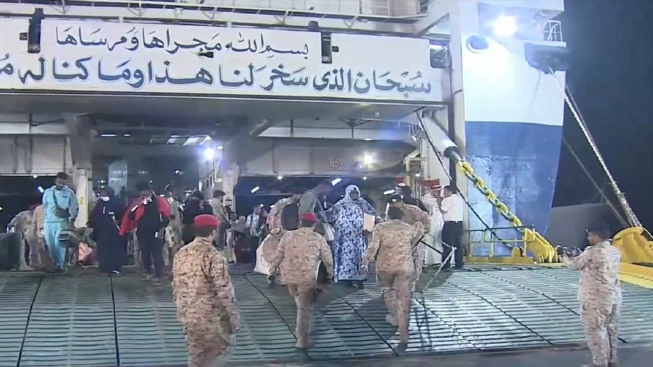 وصول مواطن و1765 شخصاً من رعايا الدول الشقيقة والصديقة من السودان إلى جدة