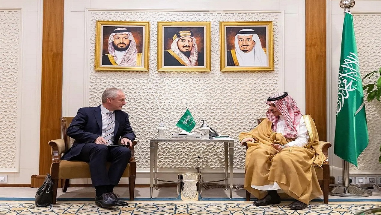 وزير الخارجية يبحث مع مسؤول أممى الأوضاع الراهنة بالسودان