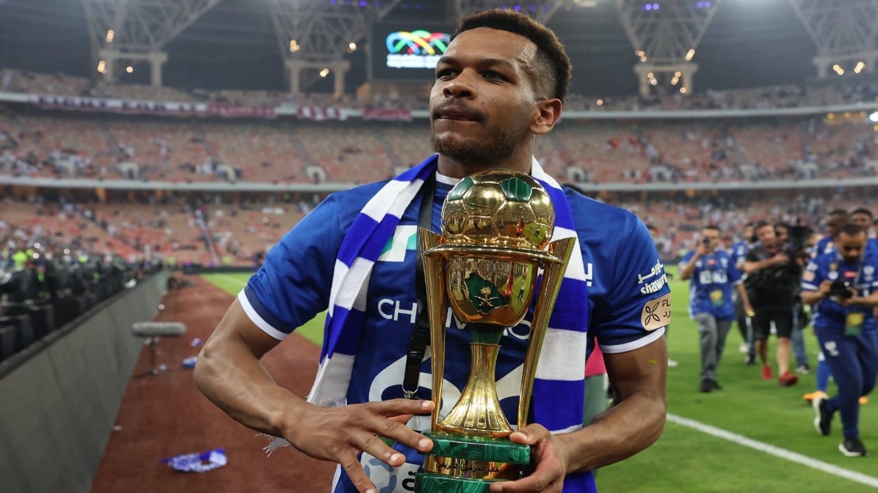 مشجع اتحادي للبليهي: تكفى يوم الثلاثاء الدوري ومحترف الهلال يرد.. فيديو