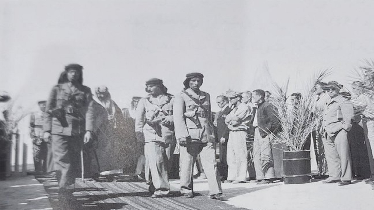 صور نادرة للملك عبدالعزيز خلال زيارته لأرامكو