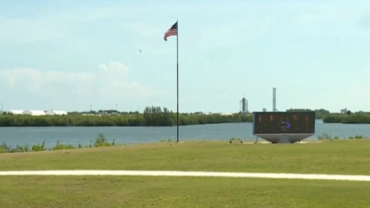 لقطات من منصة إطلاق صاروخ رحلة رائدي الفضاء “علي وريانة”