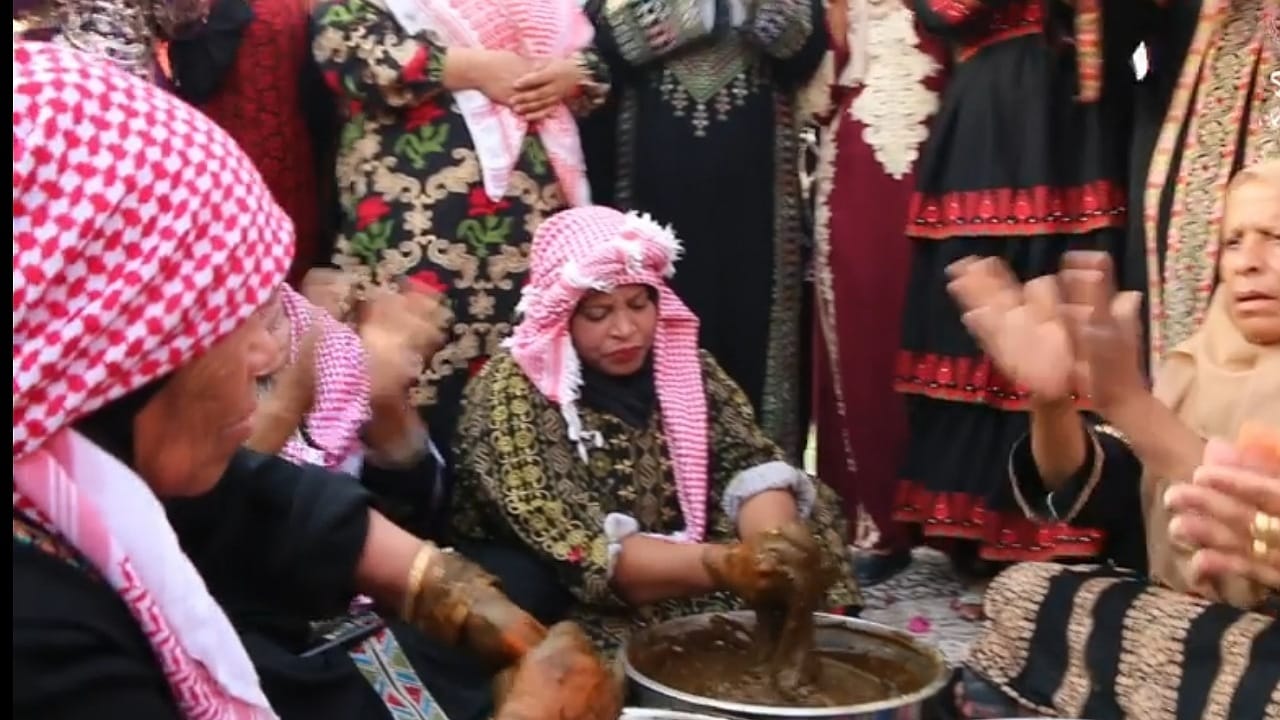إقامة حفل حناء لولي العهد الأردني في الكرك (فيديو)