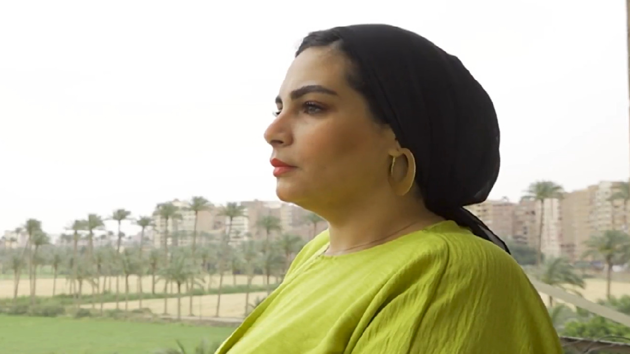 مصري يطلق زوجته بعد ولادتها لسبب غريب! (فيديو)