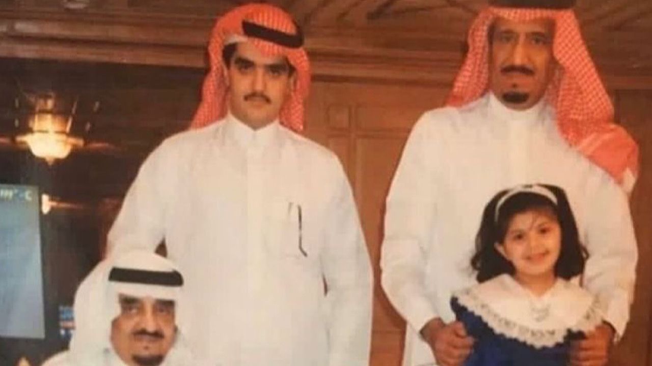 صورة من الزمن الجميل للملك فهد رفقة الملك سلمان بن عبدالعزيز