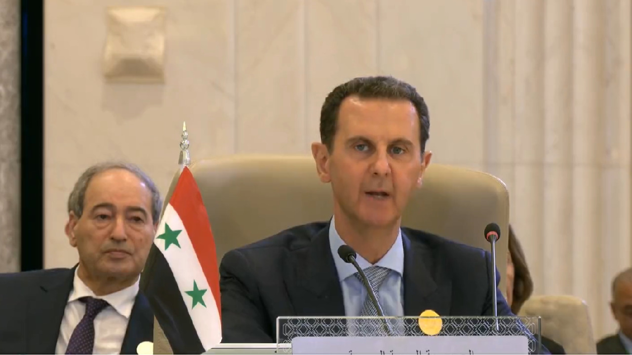 بشار الأسد: نحن اليوم أمام فرصة تاريخية لإعادة ترتيب شؤوننا (فيديو)