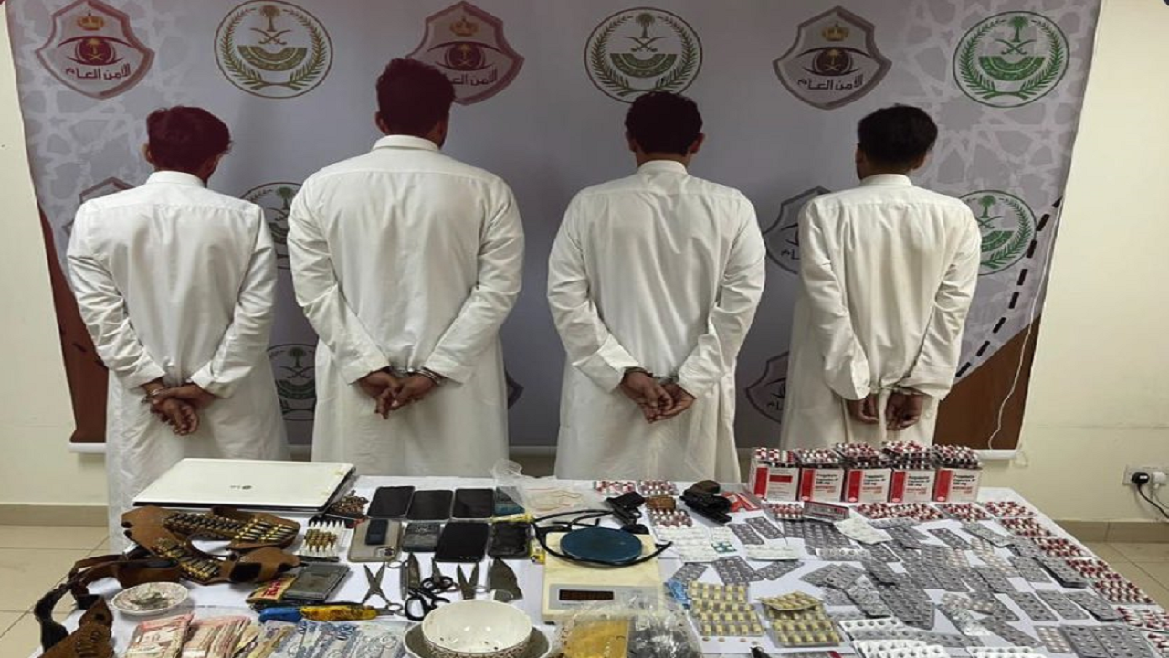 شرطة تربة تقبض على 4 أشخاص لترويجهم مواد مخدرة