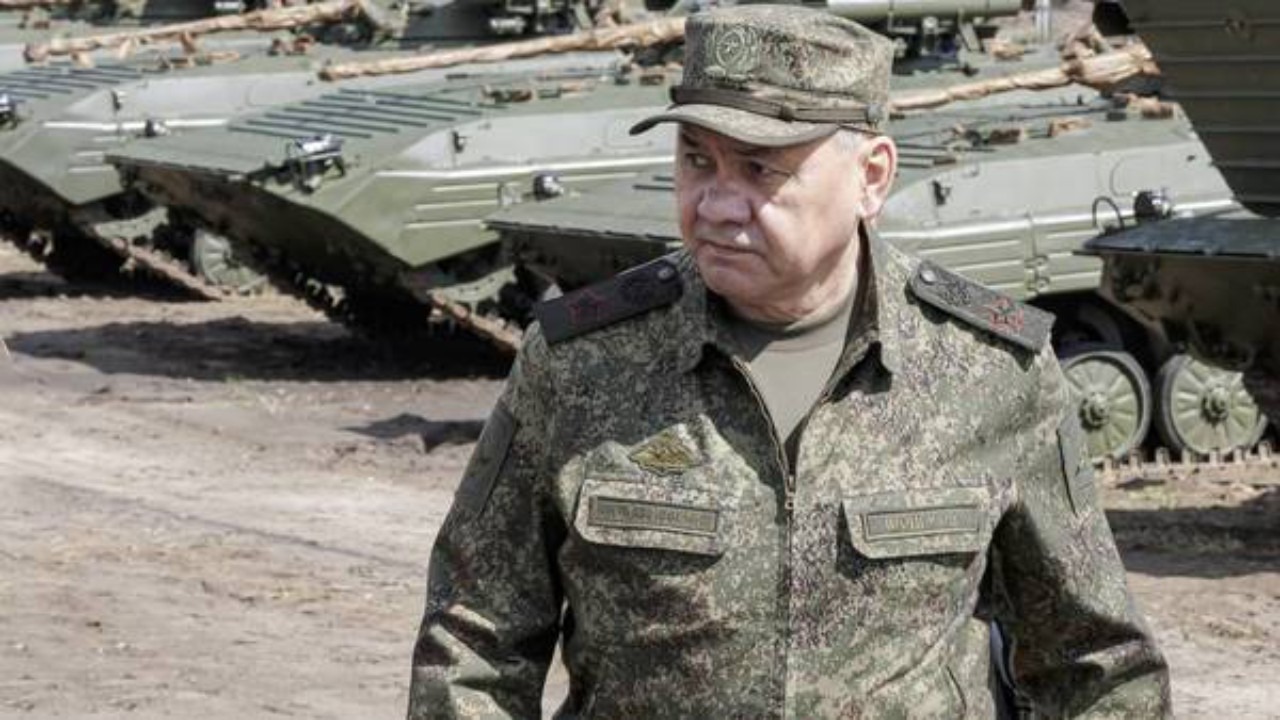 وزير الدفاع الروسي في أول ظهور له بعد تمرد فاغنر .. فيديو