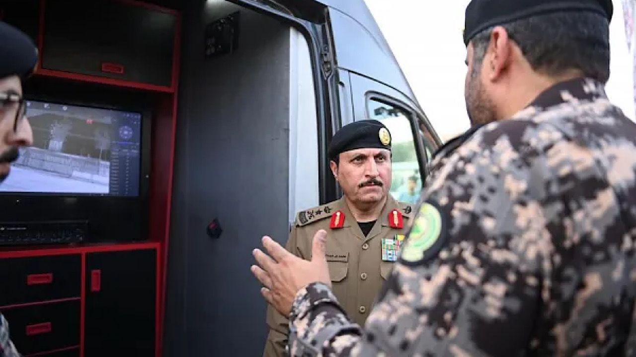 مدير الأمن العام يتفقد القوات الأمنية المشاركة في الحج .. فيديو