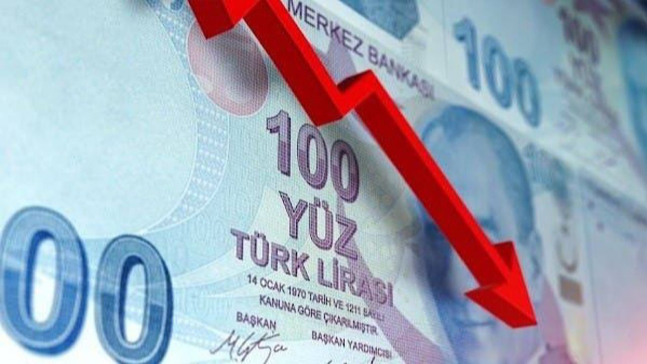 الليرة التركية تنخفض لمستوي قياسي متدني جديد