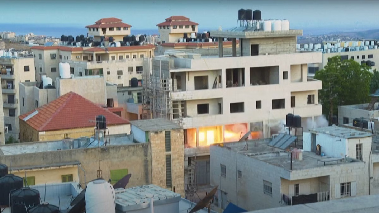 إسرائيل تفجر منزل أسير فلسطيني في رام الله – فيديو