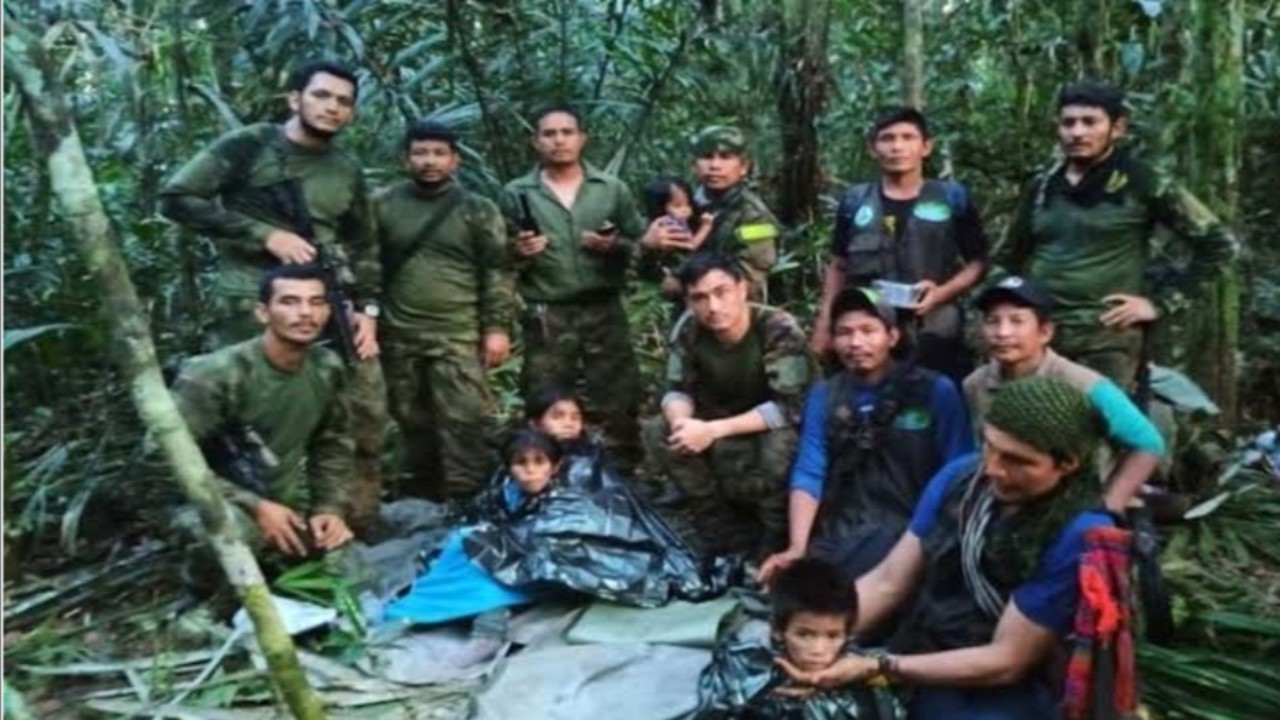 العثور على ٤ أطفال أحياء بعد ٤٠ يوماً من تحطم طائرتهم بأدغال الأمازون