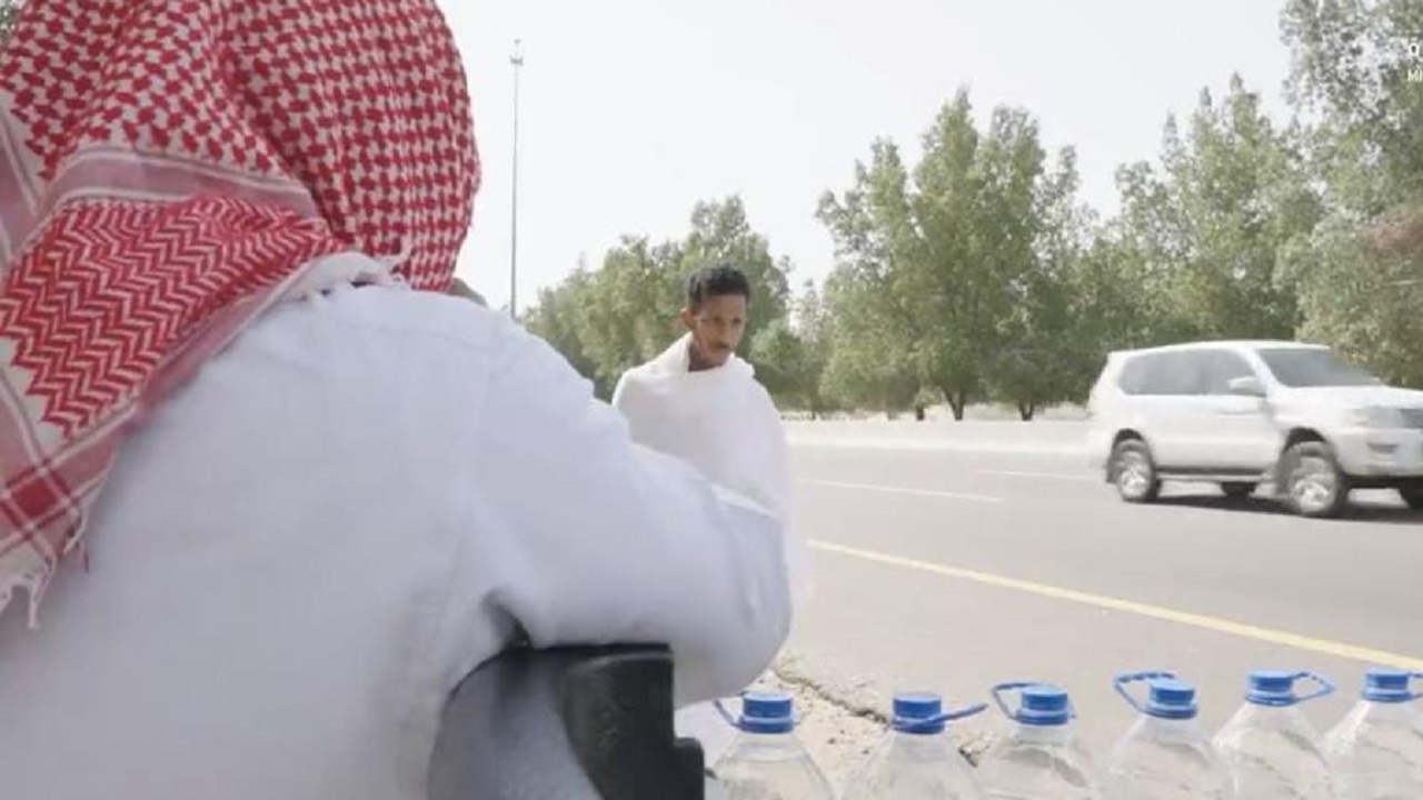 وزارة الحج تنبه لشراء ماء زمزم من نقاط بيع معتمدة .. فيديو