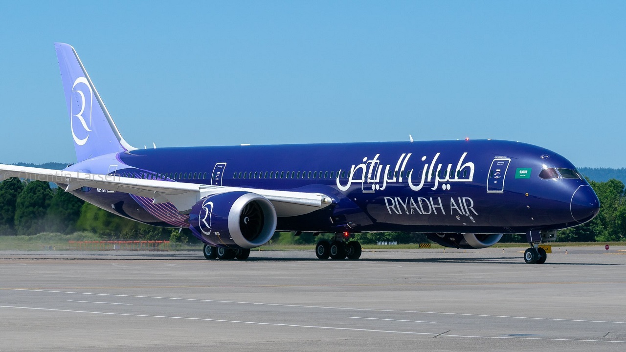طيران الرياض توقع اتفاقية شراء 90 محرك من طراز GEnx