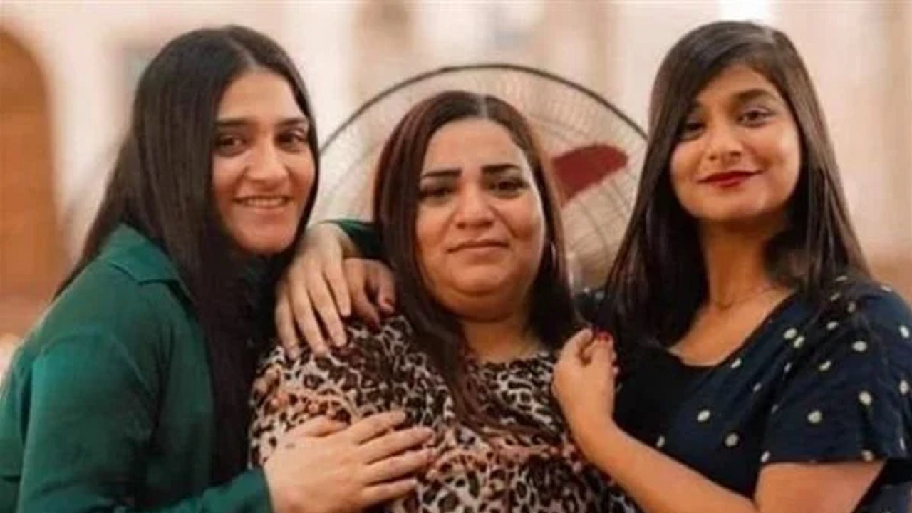 مصرع فتاة بعد أيام من وفاة أمها وشقيقتها في حادث