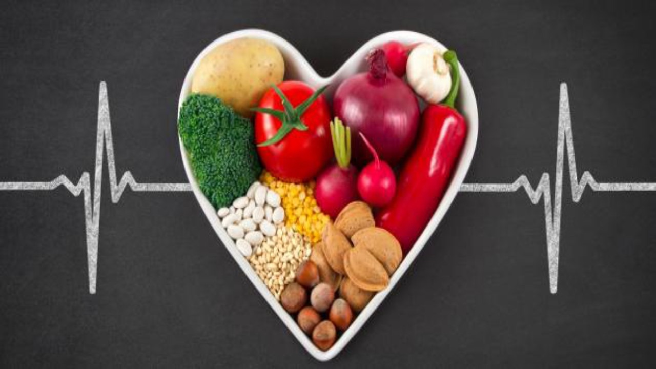 7 أطعمة تقي من أمراض القلب والأوعية الدموية