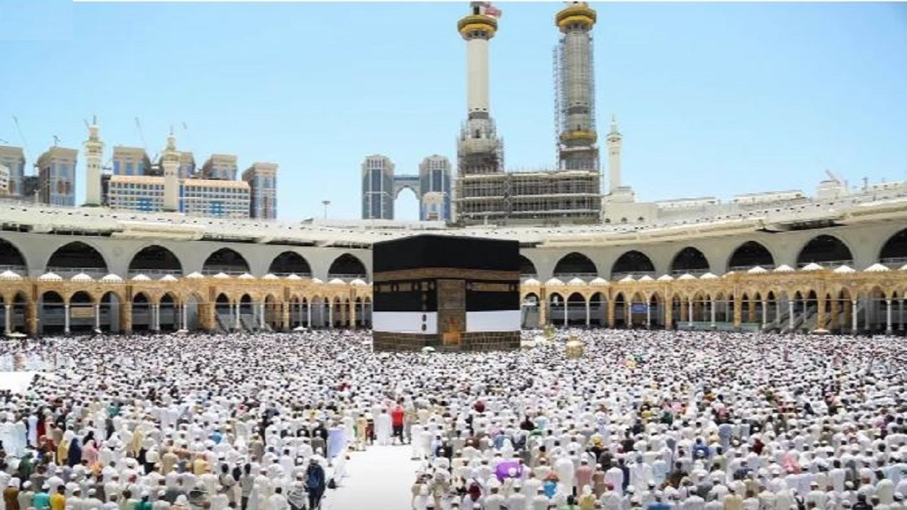 خطبتا الجمعة من المسجد الحرام والمسجد النبوي الشريف .. فيديو