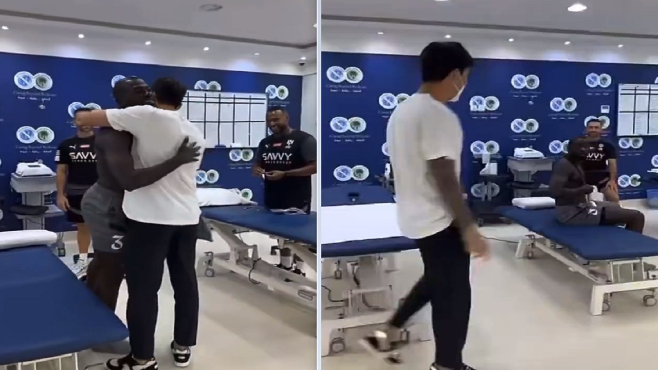 أول ظهور لجانج هيون سو في مقر الهلال بعد إصابته .. فيديو