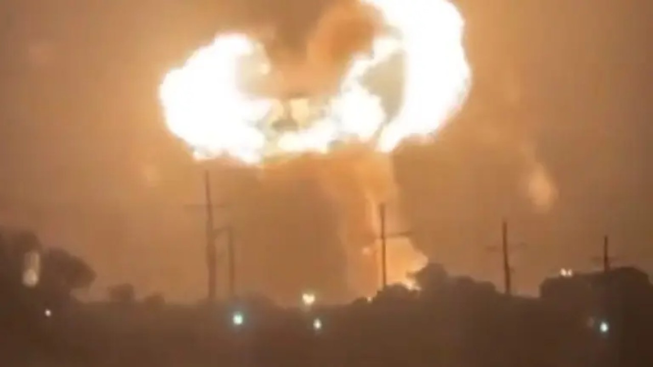 انفجار هائل يهز ولاية لويزيانا الأمريكية.. فيديو