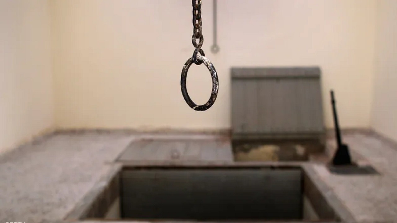 الإعدام لـ 3 رجال اغتصبوا نساء بعيادات تجميل مزيفة