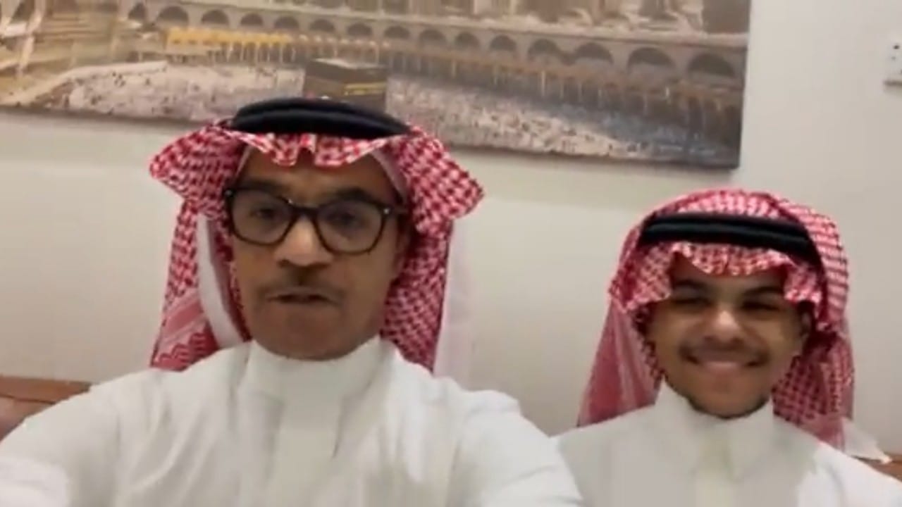 رابح صقر برفقة أبنائه في جدة.. فيديو