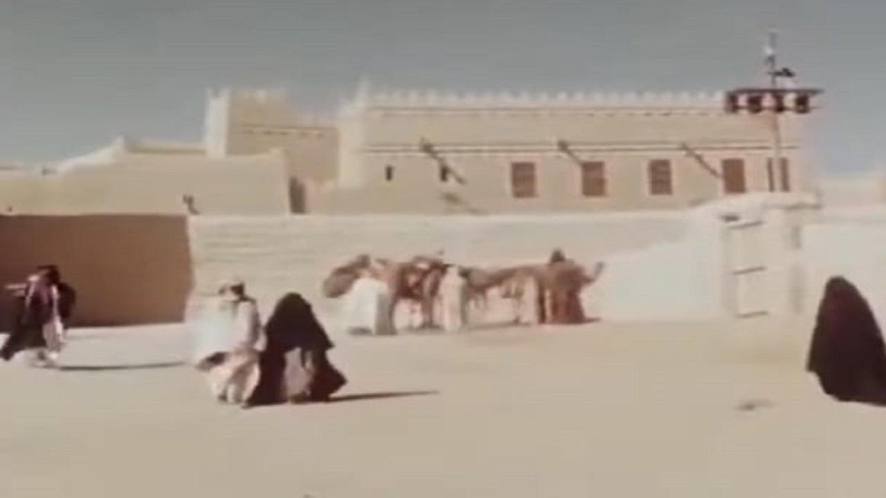 لقطات نادر عن الحياة في الرياض قبل 85 عاما.. فيديو