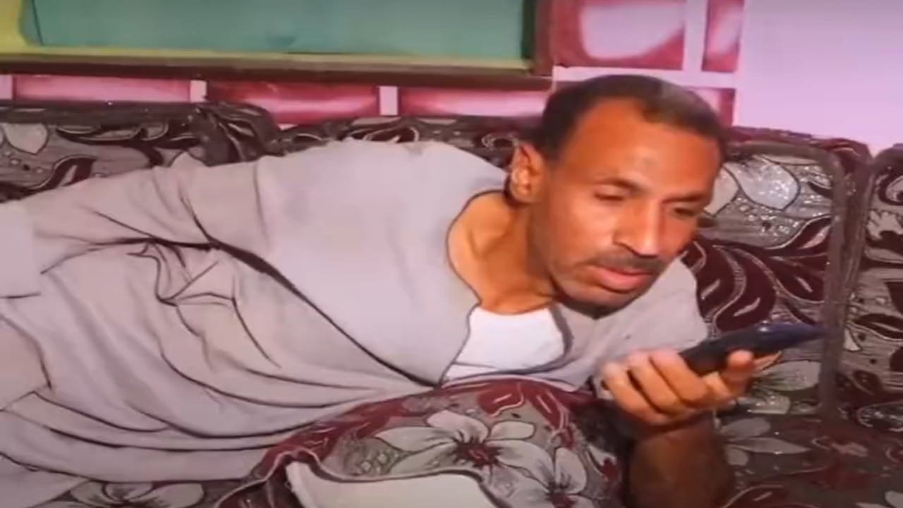 سخرية المصريين من أزمة انقطاع الكهرباء.. فيديو