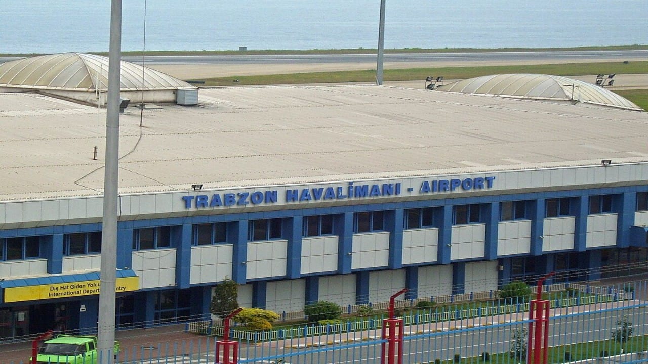 مطار طرابزون يستقبل 13 رحلة جوية من المملكة يوميا