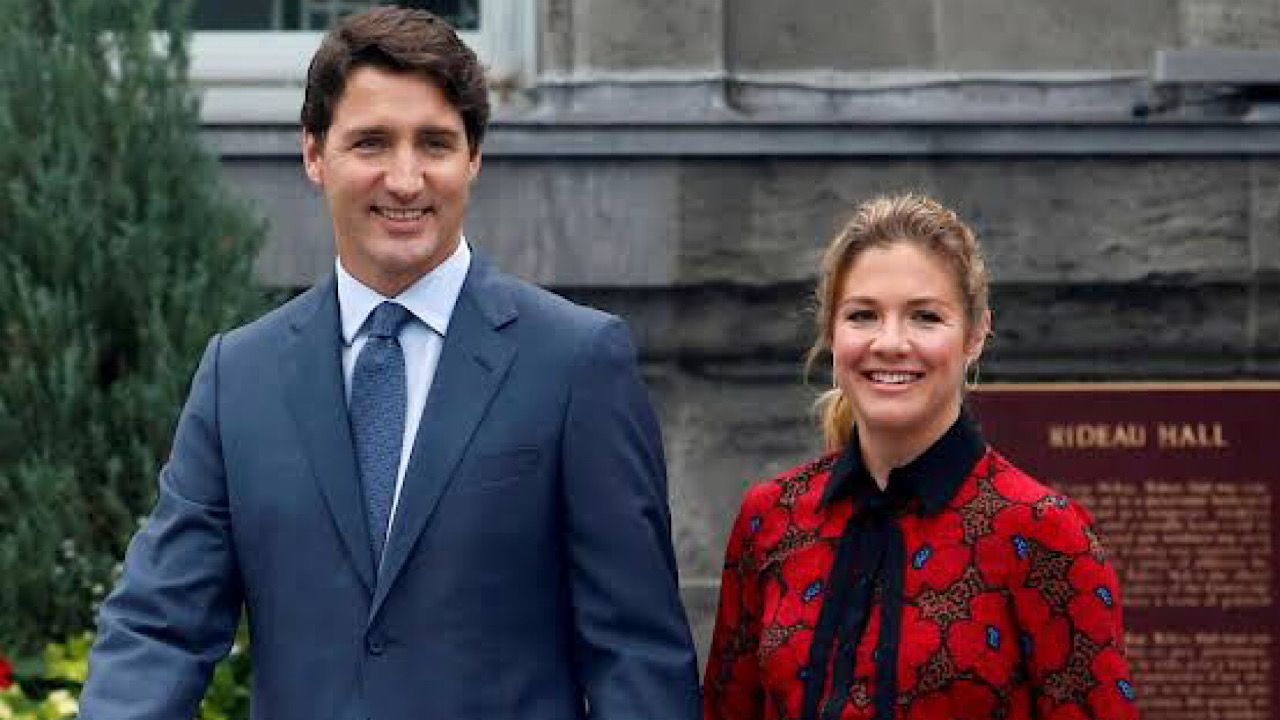 رئيس وزراء كندا يعلن طلاقه من زوجته : بعد النقاشات الصعبة قررنا الانفصال