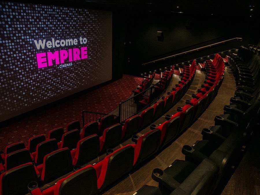 افتتاح أول صالة سينما في المدينة المنورة