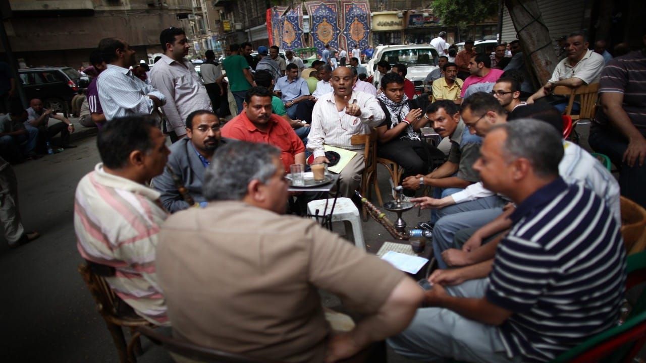 سوق سوداء للسجائر في مصر