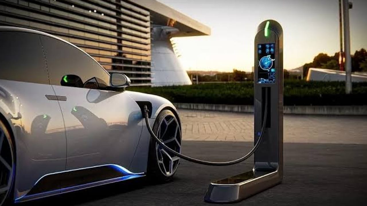 سيمنز الألمانية توفر برمجيات متخصصة لتصنيع السيارات الكهربائية في المملكة
