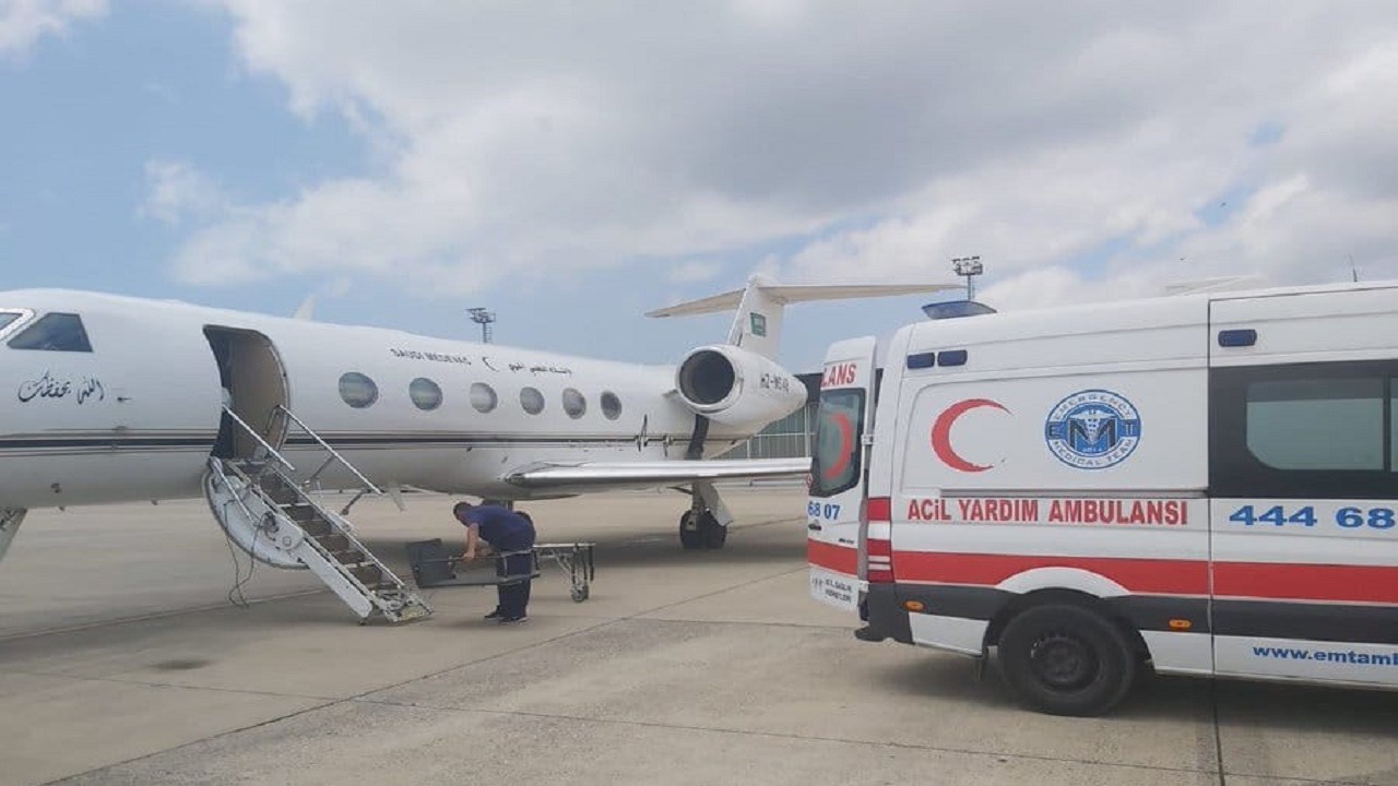نقل مواطنة عبر طائرة إخلاء طبي من اسطنبول إلى المملكة لاستكمال علاجها
