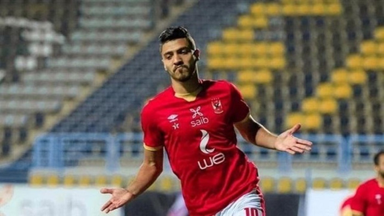 الخليج يحسم صفقة لاعب الأهلي المصري محمد شريف