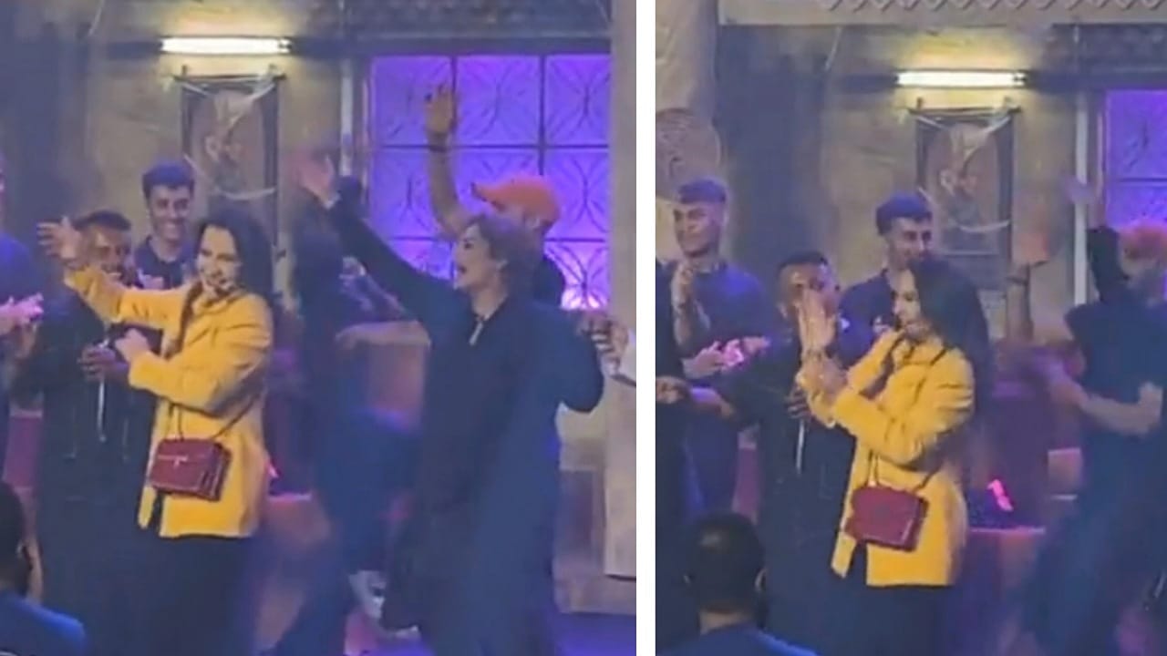 هدى حسين تتفاعل مع الجمهور بعد نجاح مسرحيتها الطابق الثاني..فيديو