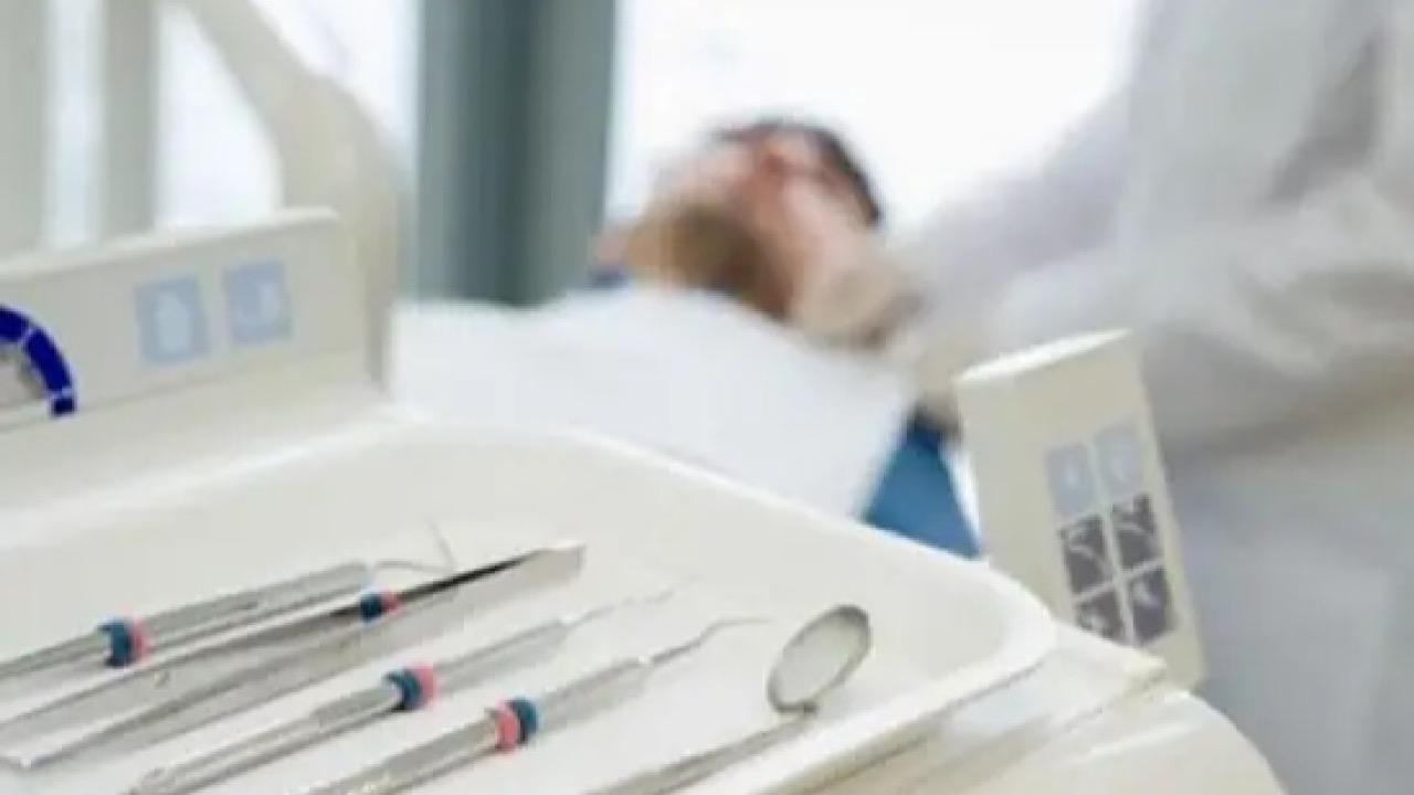 صحة مكة تصدر 14 مخالفة لعيادات أسنان خاصة