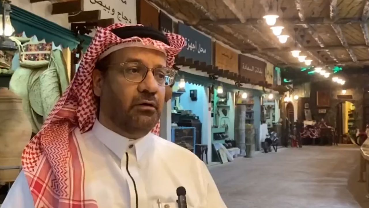 محمد العامودي يكشف عن متحفه الخاص الذي بناه من أحجار مكة ليسترجع ذكريات الماضي .. فيديو