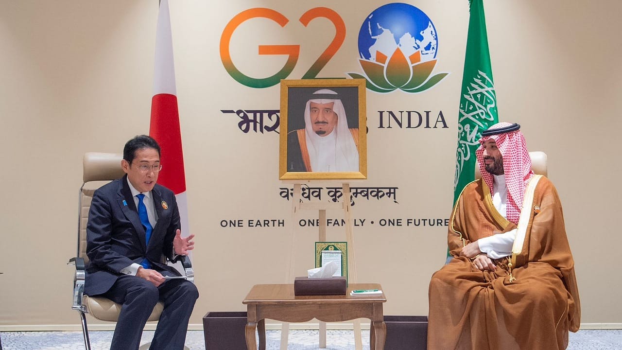 ولي العهد يلتقي رئيس وزراء اليابان على هامش قمة ‎مجموعة العشرين .. فيديو