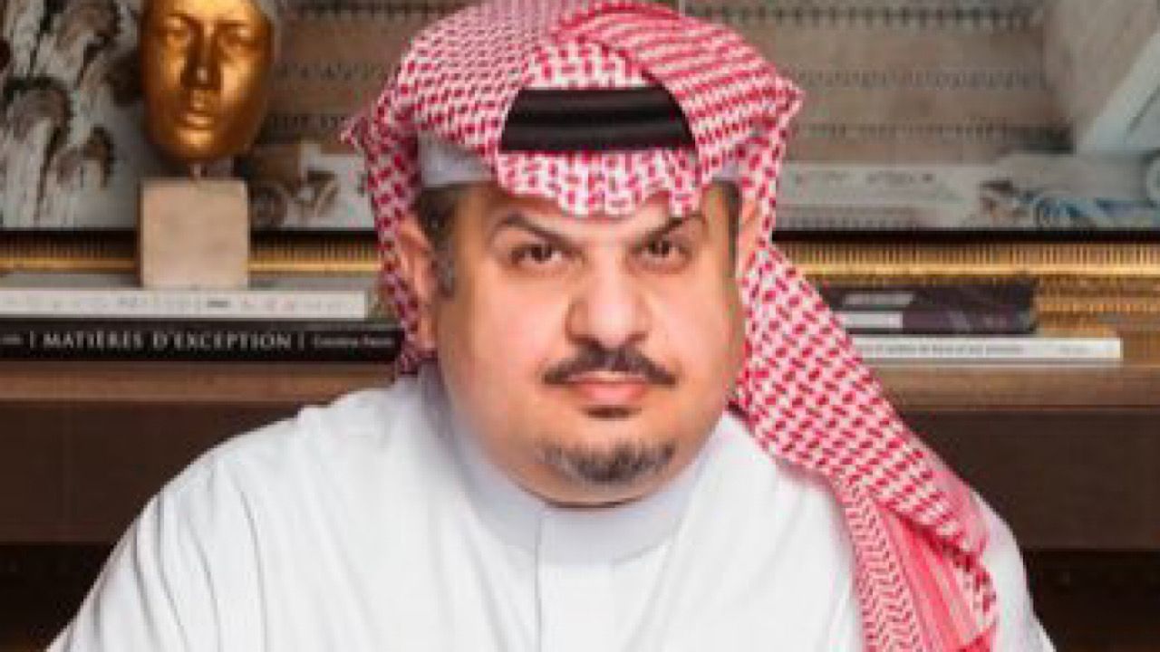 الأمير عبدالرحمن بن مساعد يرد على كاتب شبّه صلاح بالأهرامات التي لا تشترى
